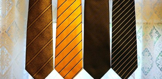 黄色のネクタイをビジネスで使うコツ